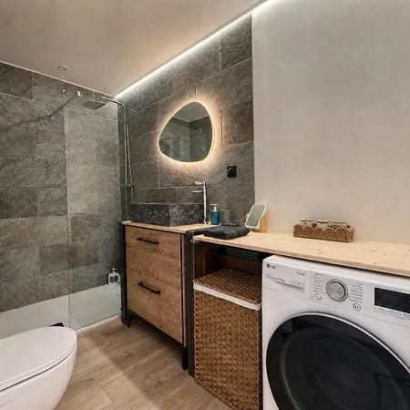 Aix-les-bains, 64m2 Clim, Balcon, 2 Min Gare * Aix-les-Bains